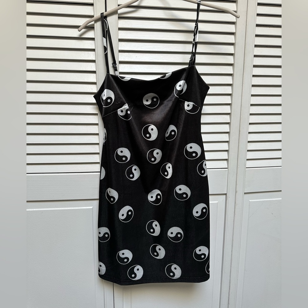Urban outfitters black and white yin Yang mini satin dress size small